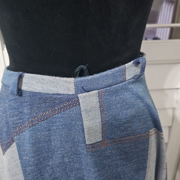 Stylish Blue Denim Patchwork Skirt - Picture 2 of 2